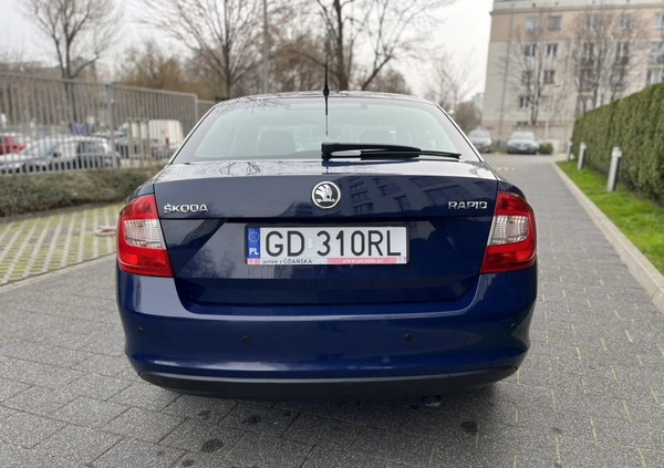 Skoda RAPID cena 18900 przebieg: 228561, rok produkcji 2014 z Warszawa małe 92